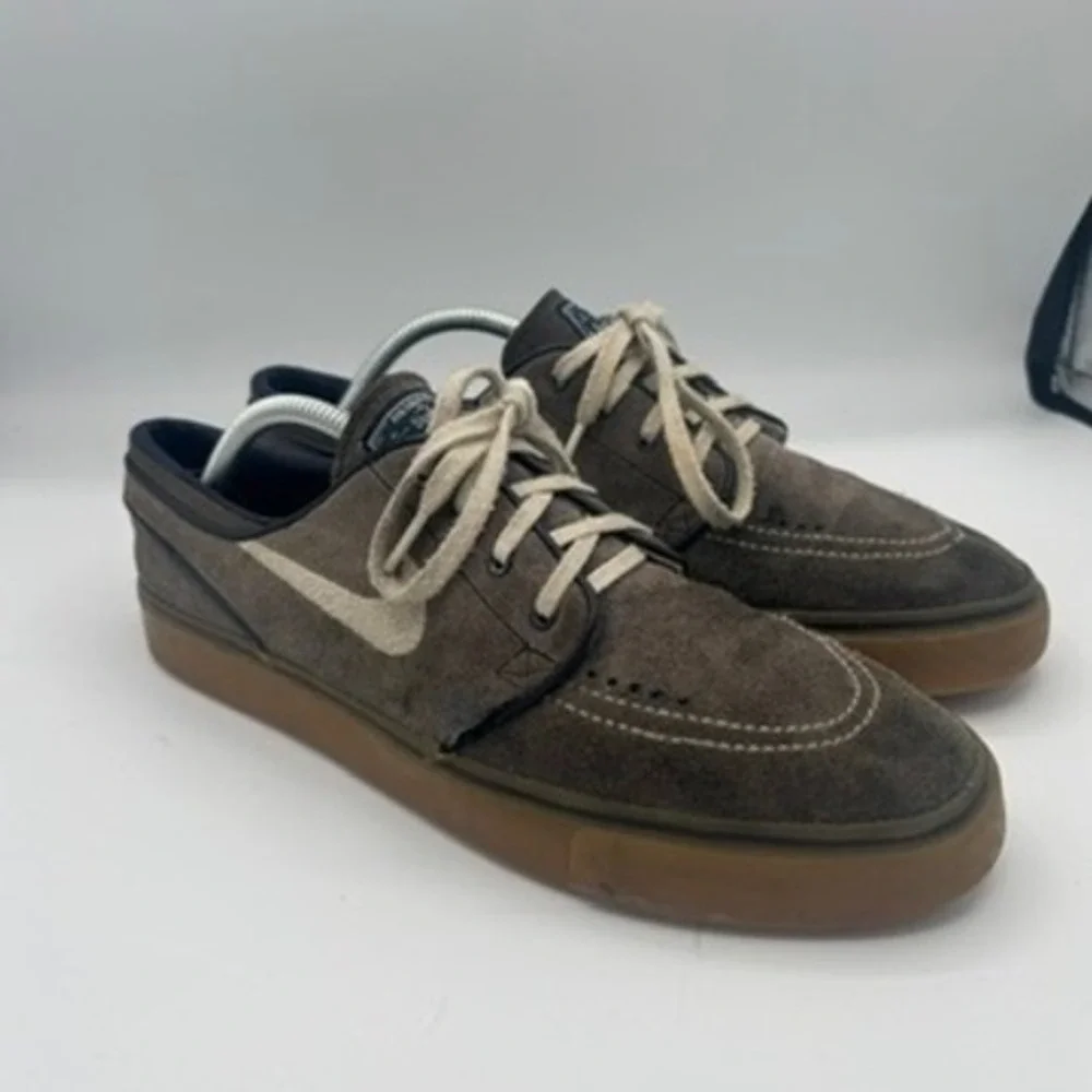 Nike SB ZOOM AIR Stefan Janoski Mens Sz 10 Gray Suede Skate Sneakers Gum Sole‎
